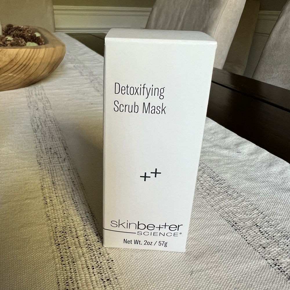 Skinbetter Detoxifying Scrub Mask
